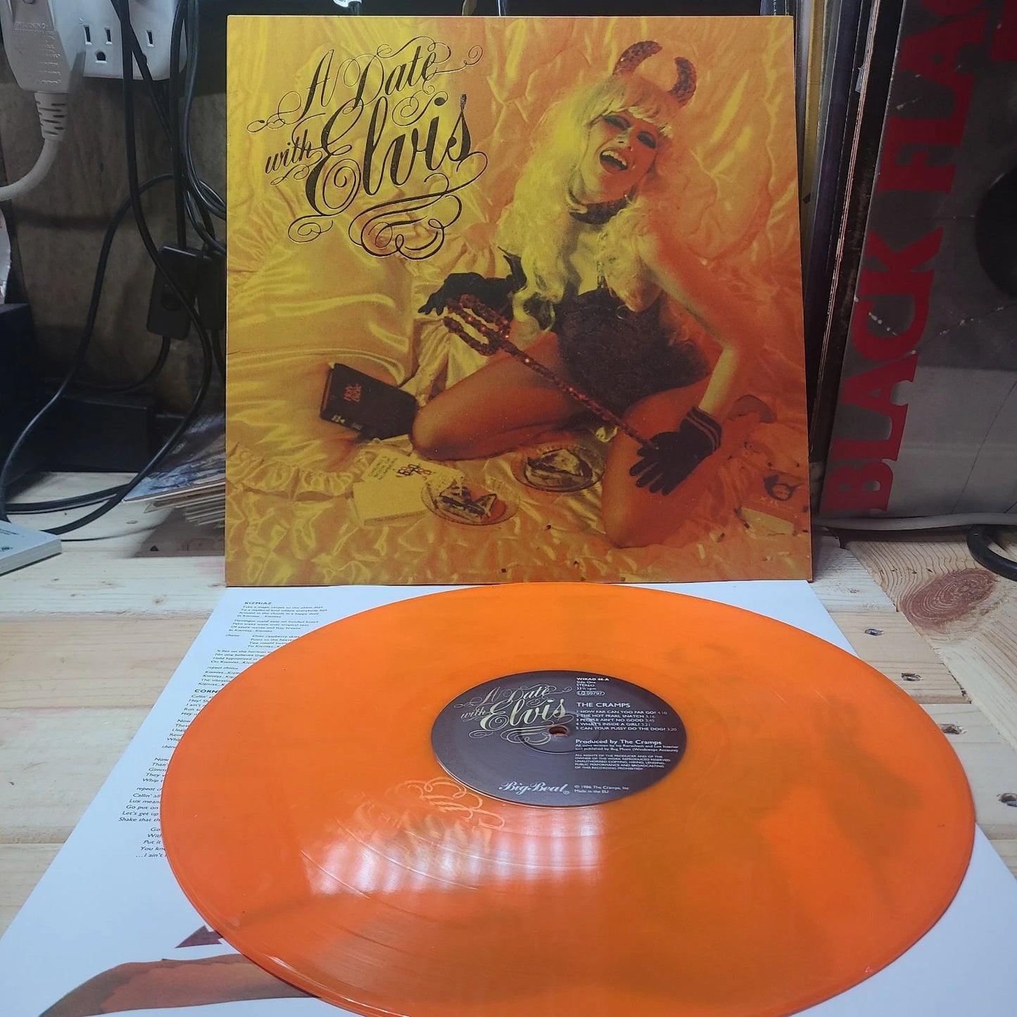 CRAMPS - DATE WITH ELVIS : SEVILLE ORANGE VINYL - LP