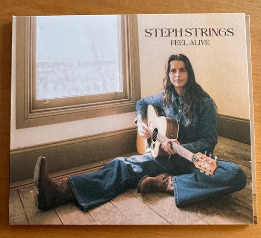 STRINGS, STEPH - FEEL ALIVE - CD